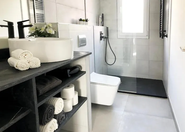 Con Vistas Al Mar En El Centro 公寓 *